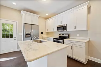 2708 N Mitchell Avenue, Tampa, FL 33602 - Photo 9