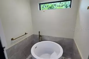 1910 Cloverlawn Ave, Orlando, FL 32806 - Photo 23