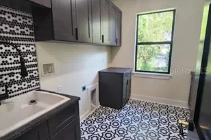 1910 Cloverlawn Ave, Orlando, FL 32806 - Photo 27