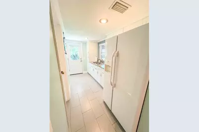 33 N Hampton Avenue, Orlando, FL 32803 - Photo 3