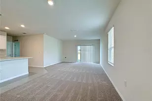 2692 Reddish Egret Bnd, Saint Cloud, FL 34773 - Photo 3