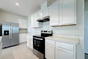 2692 Reddish Egret Bnd, Saint Cloud, FL 34773 - Photo 11