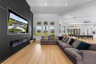 18800 Groves Dr, Groveland, FL 34736 - Photo 11