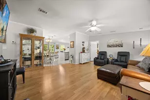 4047 N Citrus Cir, Zellwood, FL 32798 - Photo 3