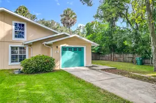 310 W Berckman St, Fruitland Park, FL 34731 - Photo 1