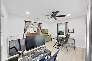 8527 Jolly Roger Dr, Hudson, FL 34667 - Photo 5
