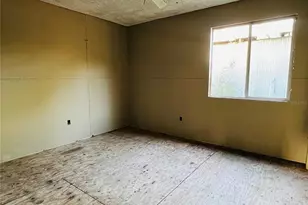 20715 SE 141st Pl, Umatilla, FL 32784 - Photo 3