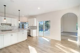 7505 Weeping Willow Blvd, Sarasota, FL 34241 - Photo 13