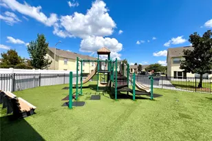 2878 Club Cortile Cir, Kissimmee, FL 34746 - Photo 25