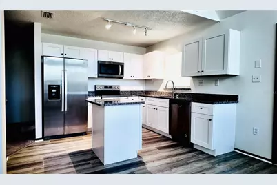 409 S Dixie Avenue, Fruitland Park, FL 34731 - Photo 11