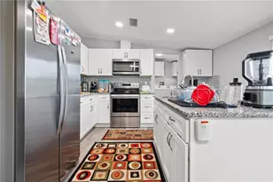 3122 Griffin View Dr, Lady Lake, FL 32159 - Photo 11