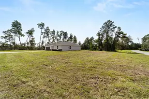13070 NE 7th Loop, Silver Springs, FL 34488 - Photo 5