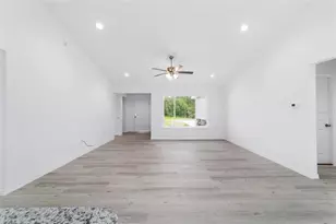 13070 NE 7th Loop, Silver Springs, FL 34488 - Photo 7