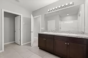 9735 Pepper Tree Trl, Wildwood, FL 34785 - Photo 17