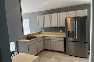 318 Sikes Ct, Orlando, FL 32809 - Photo 5