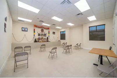 2812 Shantiniketan Boulevard #I-12, Tavares, FL 32778 - Photo 3