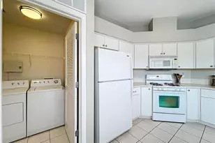 5643 Bounty Cir, Tavares, FL 32778 - Photo 11