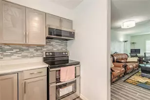 1404 N Atlantic Ave, Daytona Beach, FL 32118 - Photo 11