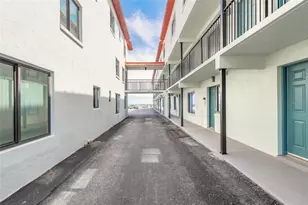 1404 N Atlantic Ave, Daytona Beach, FL 32118 - Photo 3