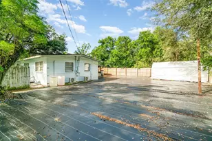 306 Fairmont Dr, Sanford, FL 32773 - Photo 7