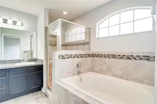 328 Woodland Trl, Lady Lake, FL 32159 - Photo 17