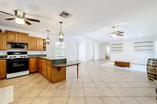 527 Sunnyside Dr, Leesburg, FL 34748 - Photo 59