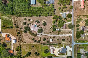 527 Sunnyside Dr, Leesburg, FL 34748 - Photo 97