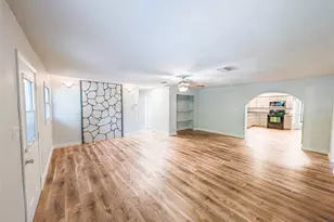 1095 Golden Isle Dr, Mount Dora, FL 32757 - Photo 13