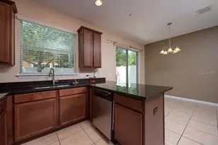 9460 Tawnyberry St, Orlando, FL 32832 - Photo 7