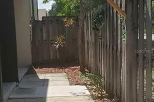 2654 Crown Ct, Kissimmee, FL 34741 - Photo 3