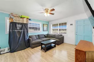 1100 E Caroline St, Tavares, FL 32778 - Photo 11