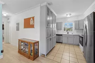 1100 E Caroline St, Tavares, FL 32778 - Photo 13