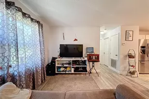 7211 Pinion Dr, Orlando, FL 32818 - Photo 5