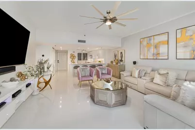 530 E Central Boulevard #1802, Orlando, FL 32801 - Photo 5