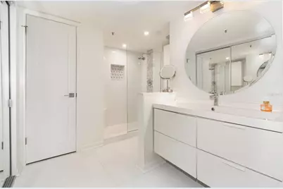 530 E Central Boulevard #1802, Orlando, FL 32801 - Photo 13