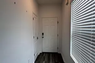 35576 Shade Fern Ln, Zephyrhills, FL 33541 - Photo 3