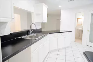 702 Del Rio Way, Kissimmee, FL 34758 - Photo 17