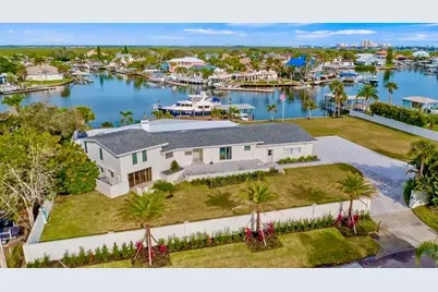 102 East Circle, New Smyrna Beach, FL 32169 - Photo 1