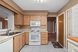 7736 Compass Dr, Orlando, FL 32810 - Photo 15