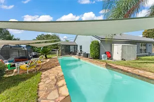 25424 Divot Dr, Sorrento, FL 32776 - Photo 41
