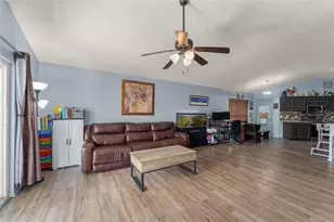 25424 Divot Dr, Sorrento, FL 32776 - Photo 15