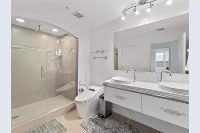 322 E Central Boulevard #2013, Orlando, FL 32801 - Photo 9