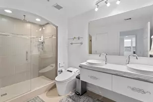 322 E Central Blvd, Orlando, FL 32801 - Photo 9