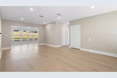 1056 Wakefield Circle E, Deltona, FL 32725 - Photo 35