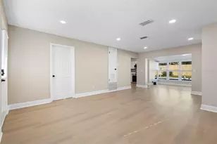 1056 Wakefield Circle E, Deltona, FL 32725 - Photo 37