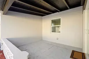 1056 Wakefield Circle E, Deltona, FL 32725 - Photo 29