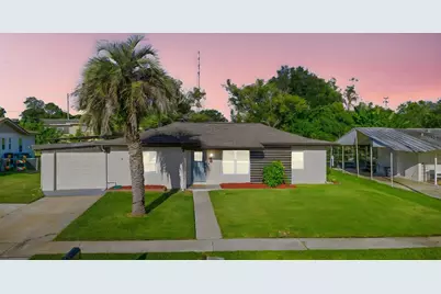 1056 Wakefield Circle E, Deltona, FL 32725 - Photo 3