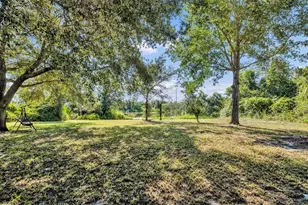 2816 S Elston Dr, Deltona, FL 32738 - Photo 35