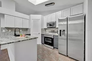 2816 S Elston Dr, Deltona, FL 32738 - Photo 17