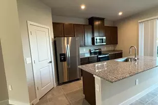 12442 Amber Creek Circle, Lakewood Ranch, FL 34211 - Photo 5